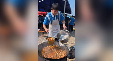 中學生春游野炊現場，“小廚神”上線